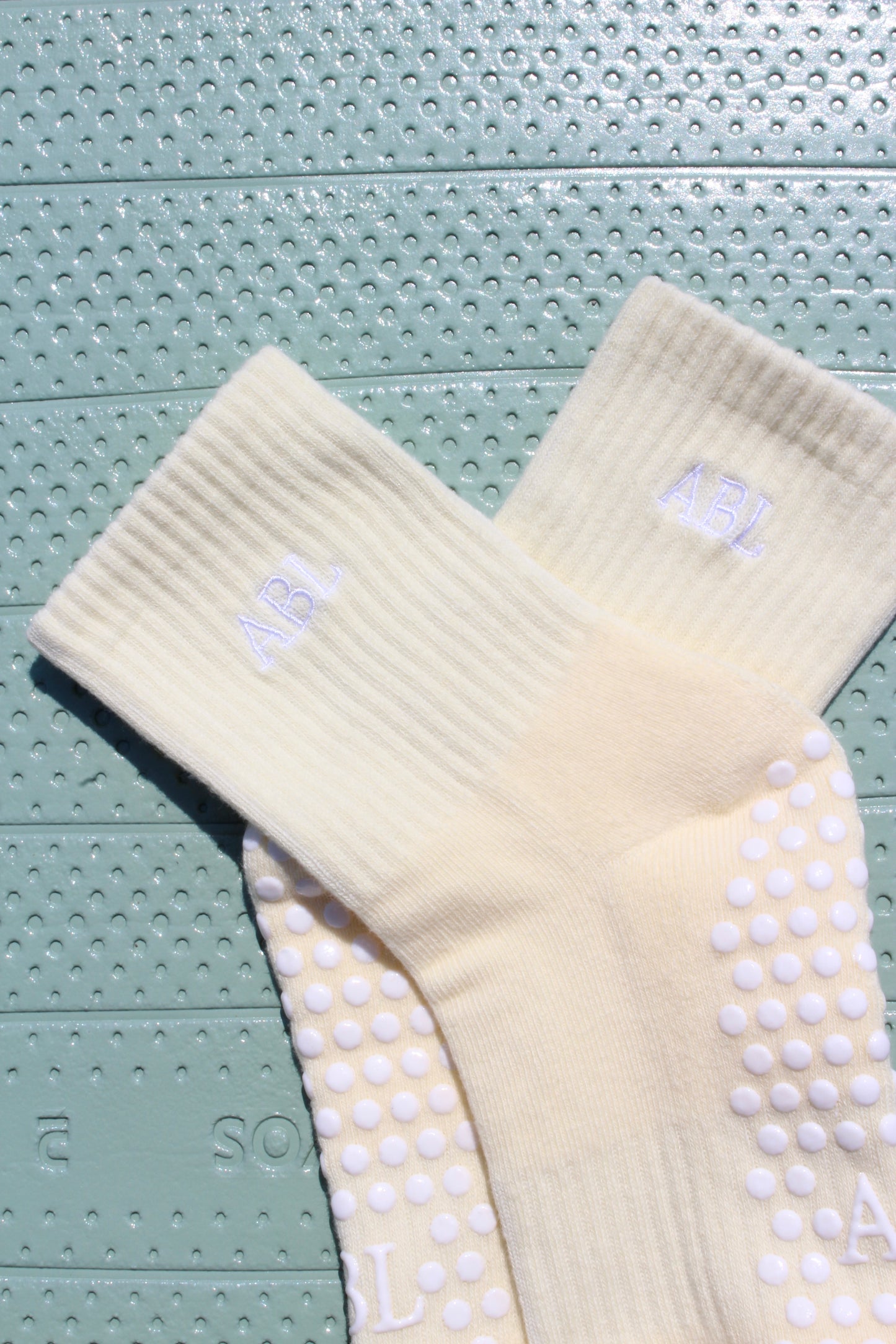 Butter yellow
