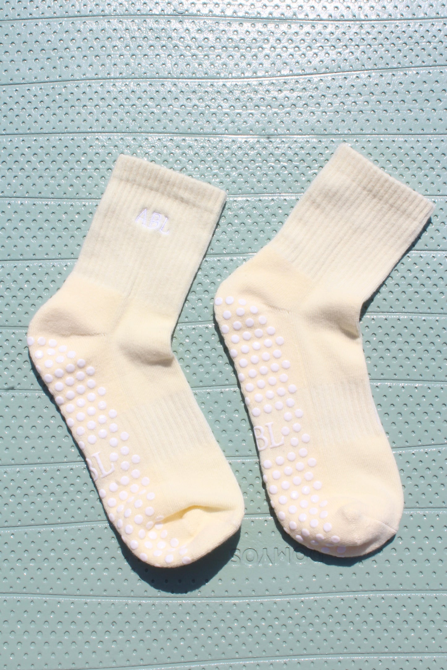 Butter yellow